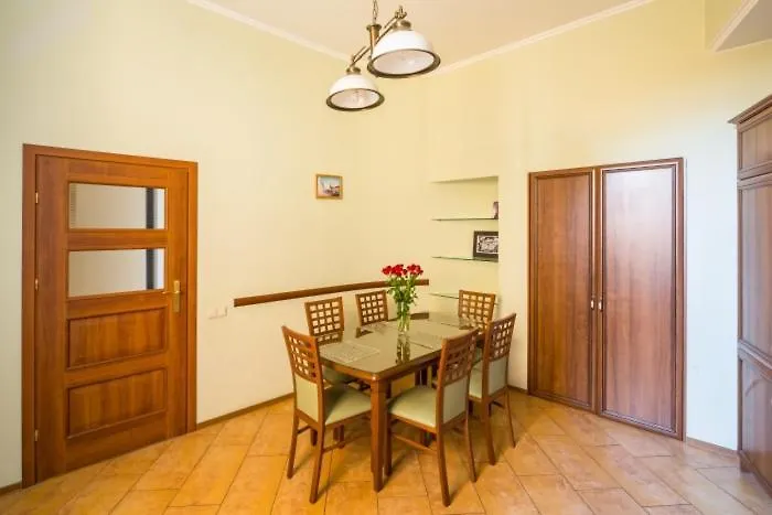 Do Lvova Central Apartments Украина